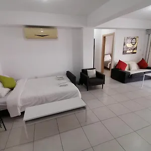 Must - Center , Larnaca Cypr