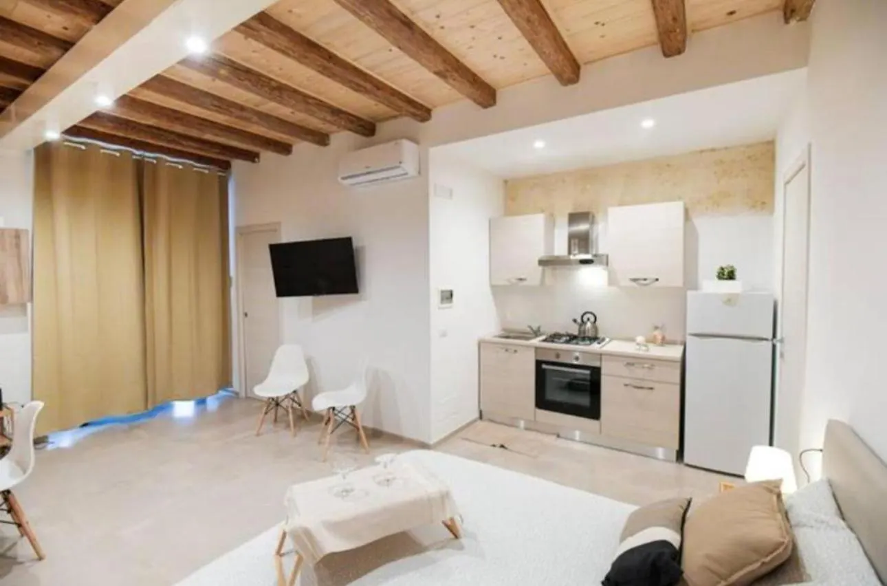 Urban Flat Garibaldi - Timesrl Apartments Bari Itália